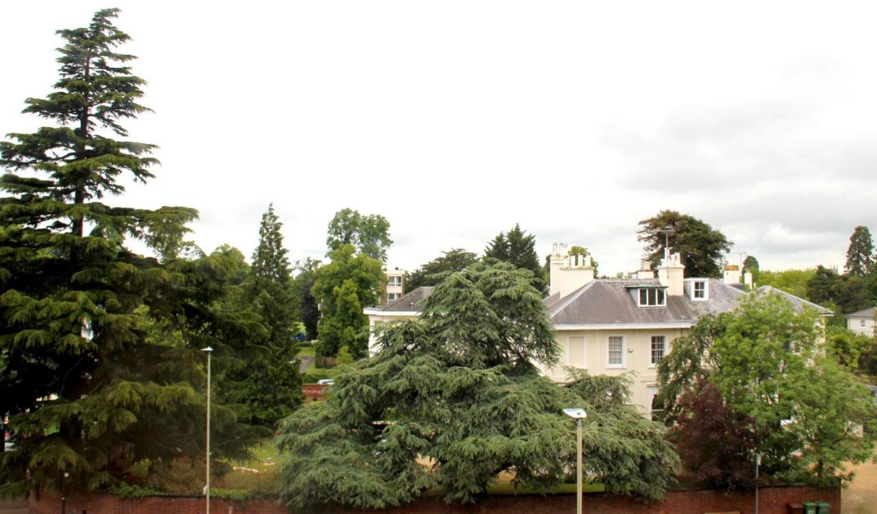 דירות Spacious 3Br Victorian Cheltenham Loft Flat In Cotswolds - Free Parking מראה חיצוני תמונה